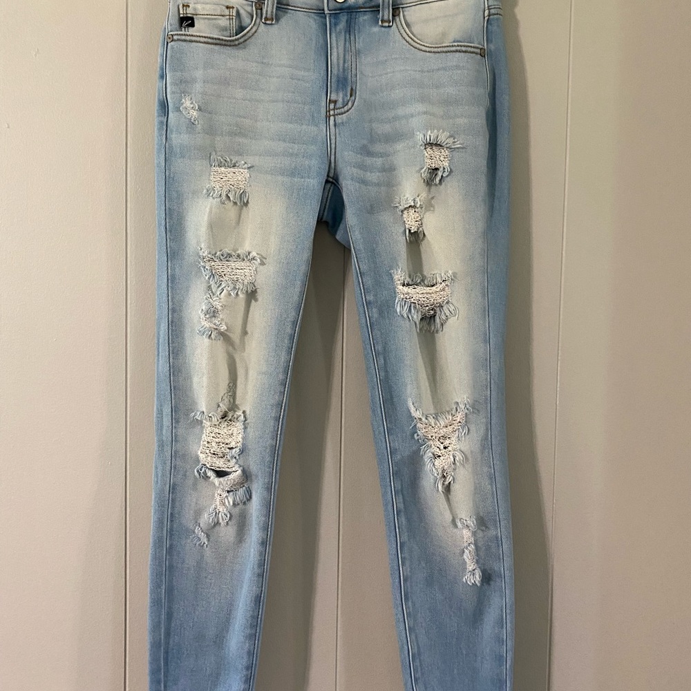 KanCan Womens distressed skinny jeans